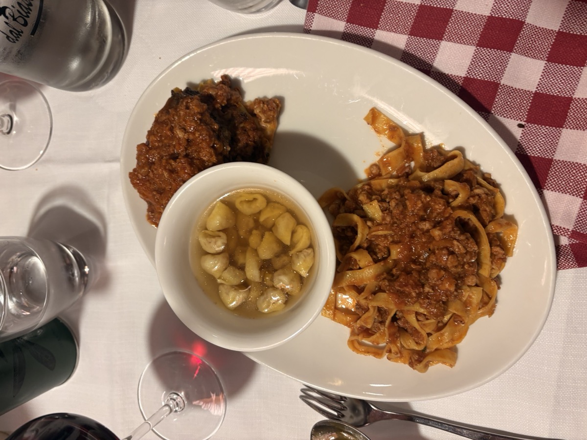 Tris Bologna at dal Biassanot
